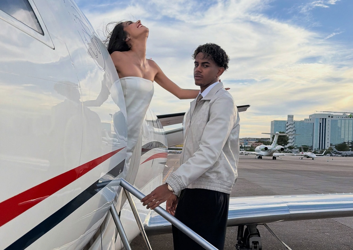 Lamine Yamal dan Ines Garcia Curi Perhatian saat Liburan di Paris, Potret Kebersamaan Keduanya Jadi Sorotan